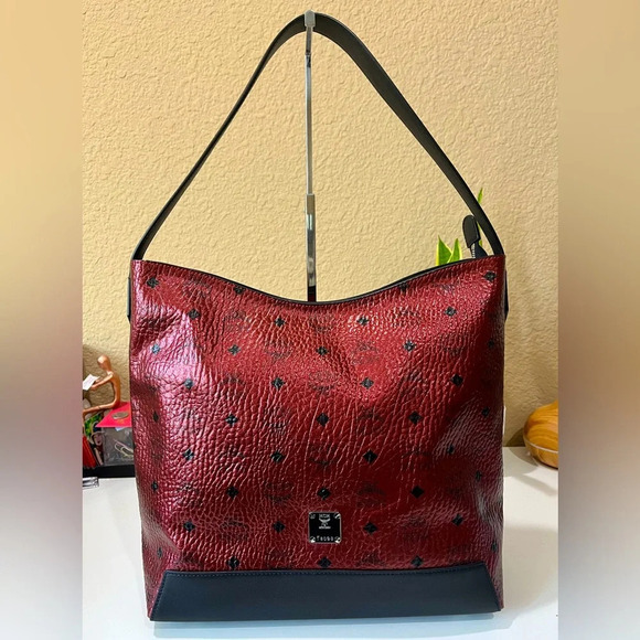 MCM Handbags - MCM Metallic Hobo